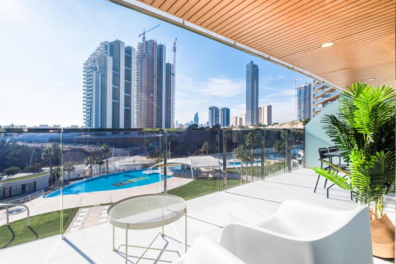 Sunset Waves Deluxe Apartments Poniente Beach Resort Benidorm Luaran gambar