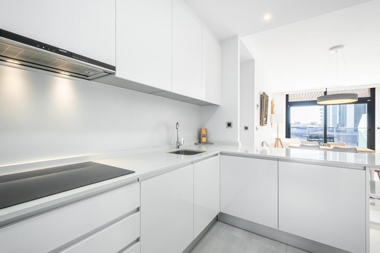Sunset Waves Deluxe Apartments Poniente Beach Resort Benidorm Luaran gambar