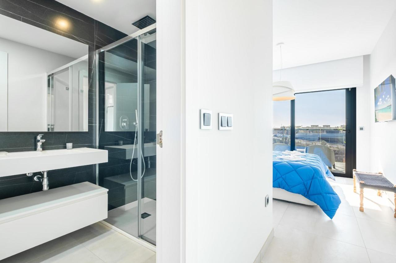 Sunset Waves Deluxe Apartments Poniente Beach Resort Benidorm Luaran gambar
