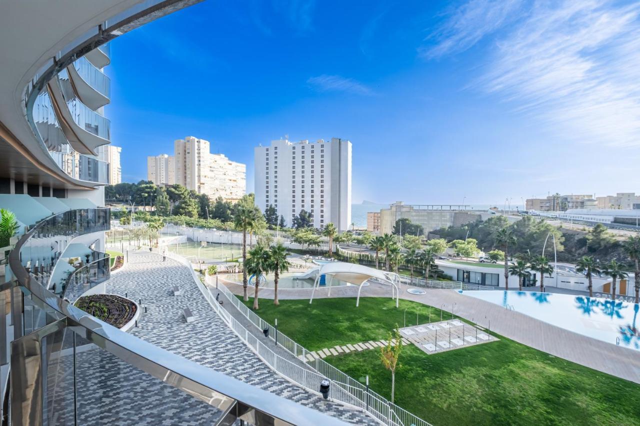 Sunset Waves Deluxe Apartments Poniente Beach Resort Benidorm Luaran gambar