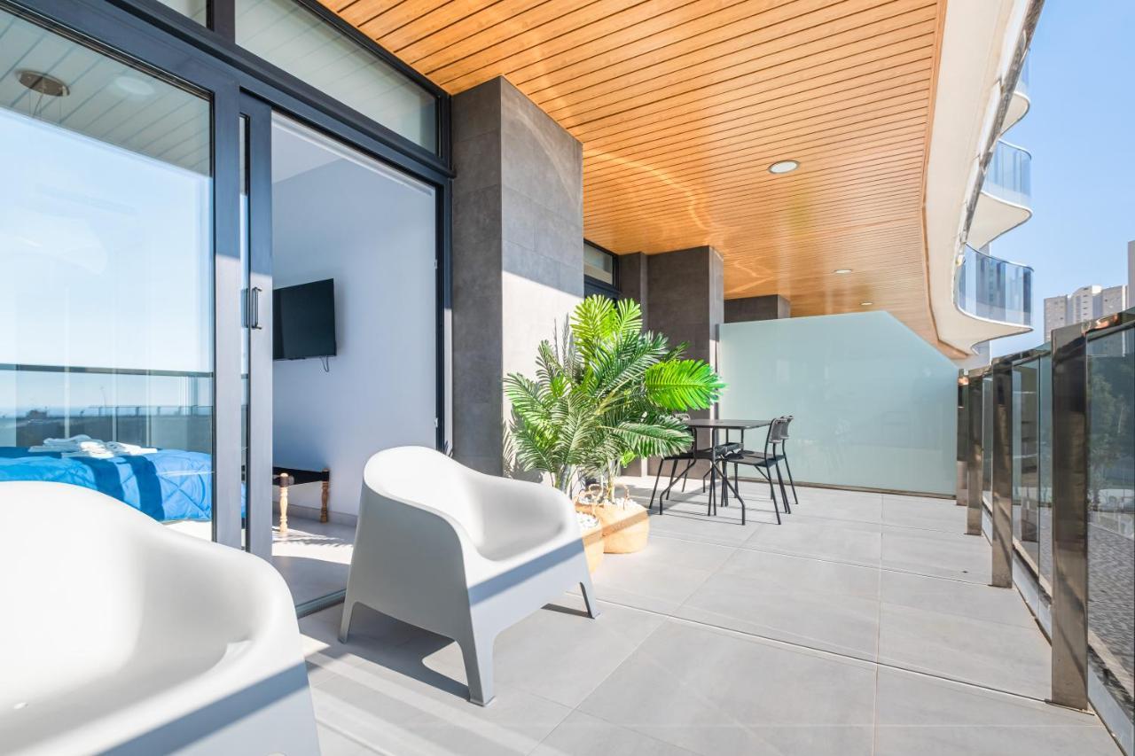 Sunset Waves Deluxe Apartments Poniente Beach Resort Benidorm Luaran gambar
