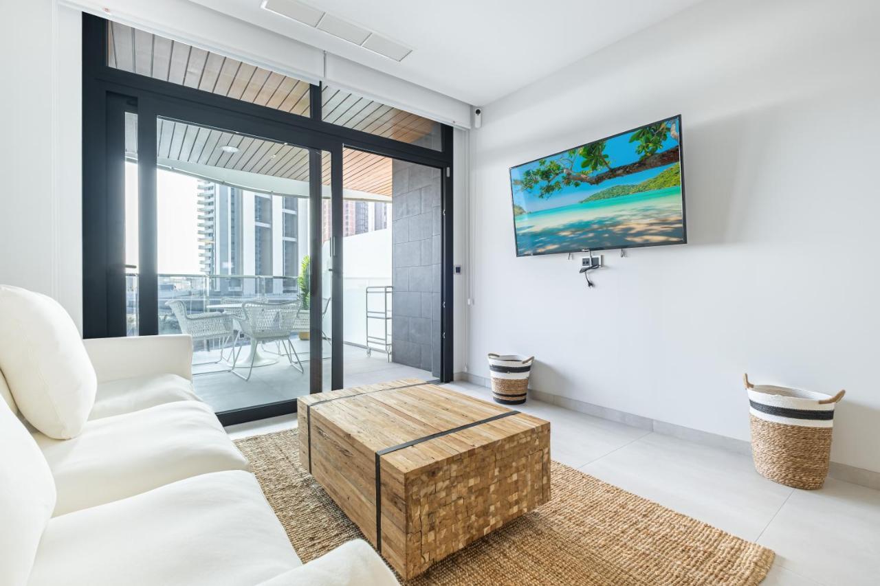 Sunset Waves Deluxe Apartments Poniente Beach Resort Benidorm Luaran gambar