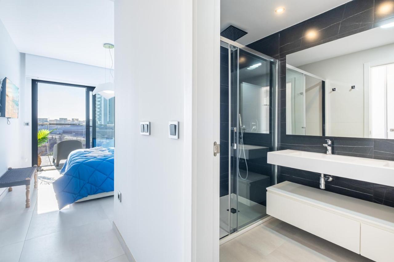 Sunset Waves Deluxe Apartments Poniente Beach Resort Benidorm Luaran gambar